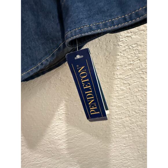 Pendleton Woolen Mills Denim Button Down Shirt Size Medium NWT MSRP $99 - Picture 4 of 8